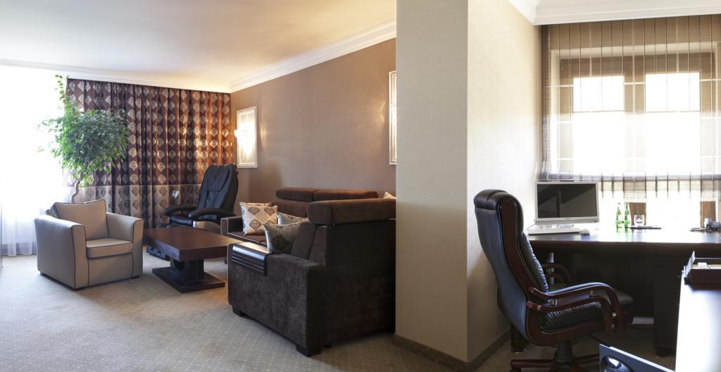 M Hotel Sosnowiec Dış mekan fotoğraf