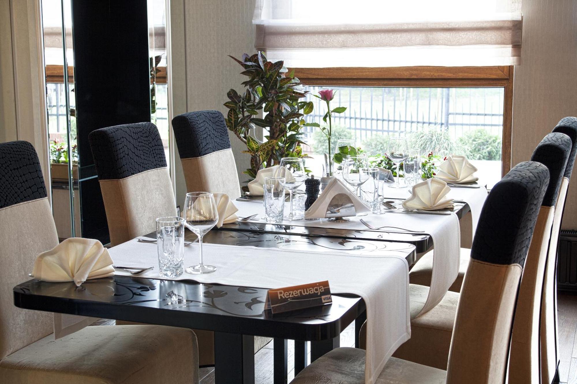 M Hotel Sosnowiec Dış mekan fotoğraf