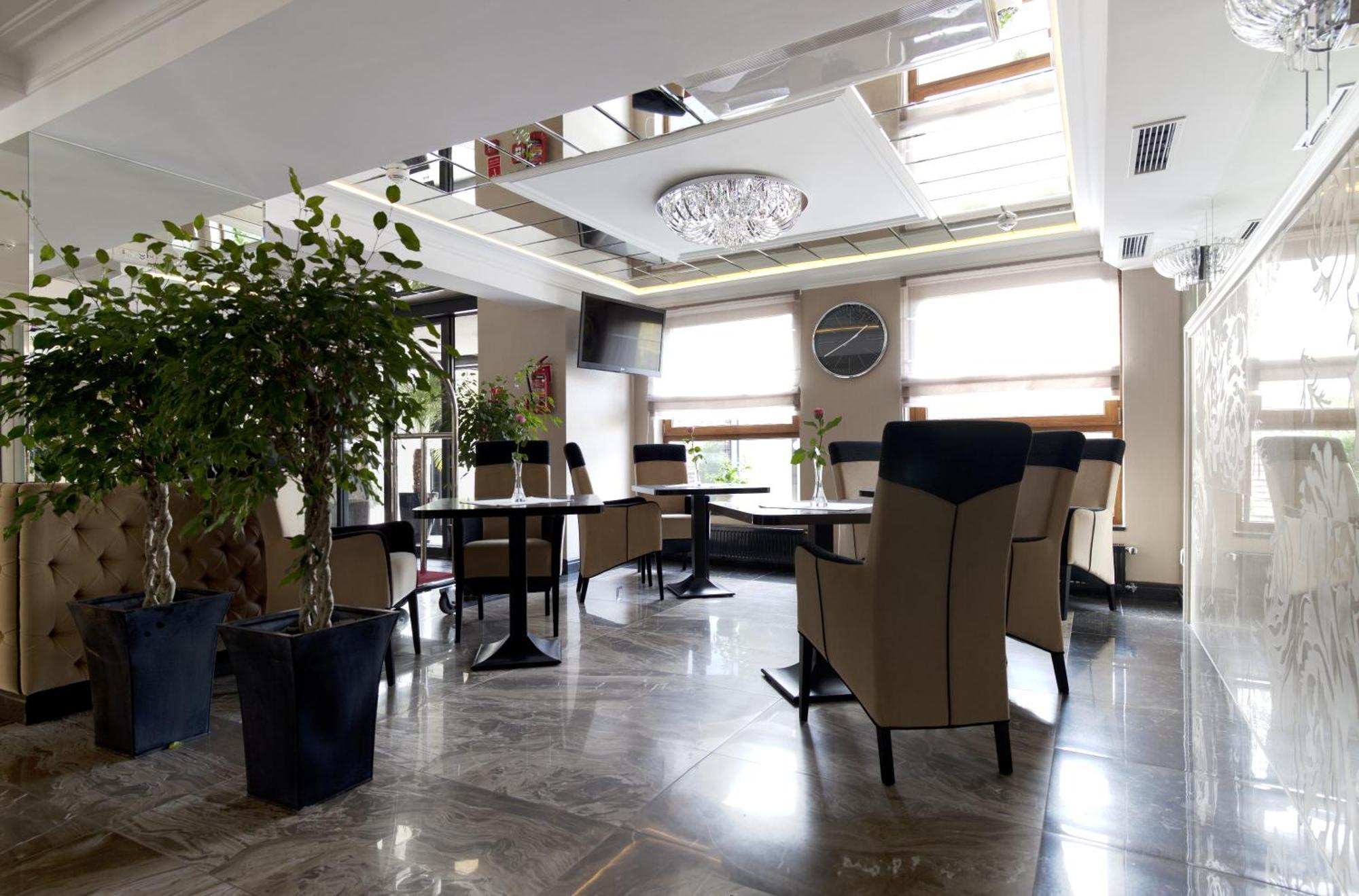 M Hotel Sosnowiec Dış mekan fotoğraf