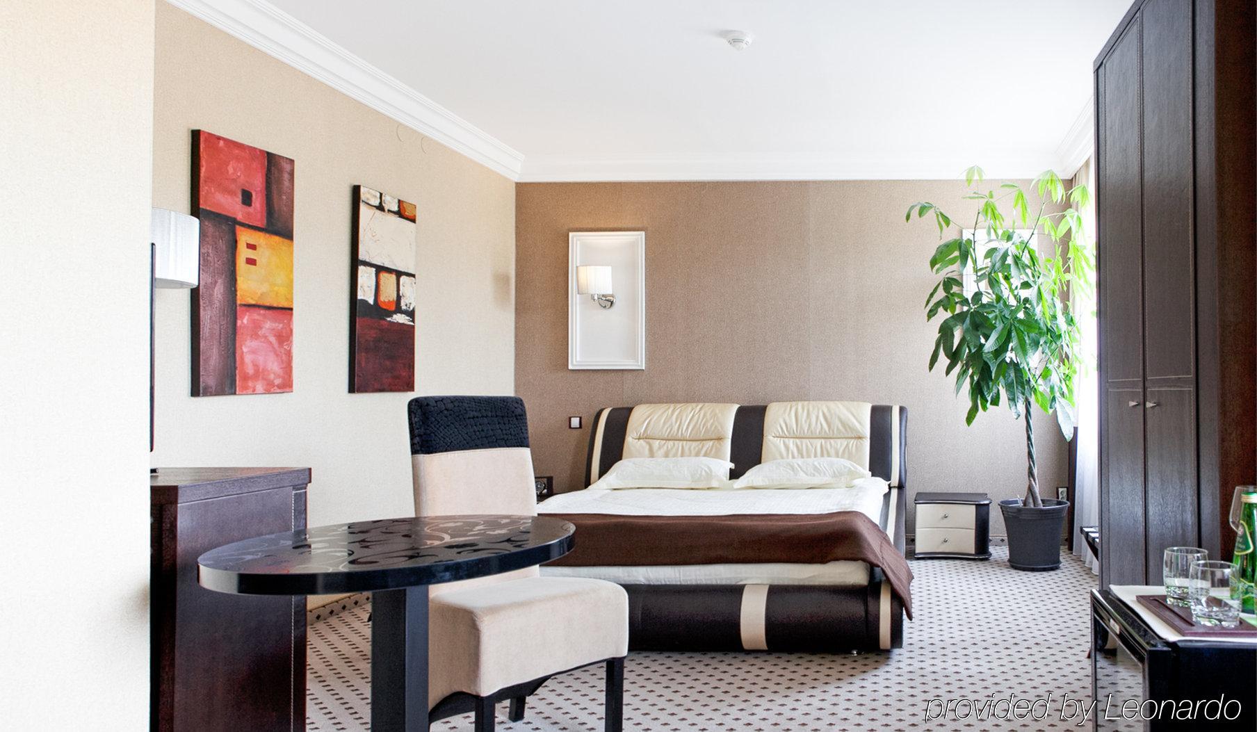 M Hotel Sosnowiec Dış mekan fotoğraf