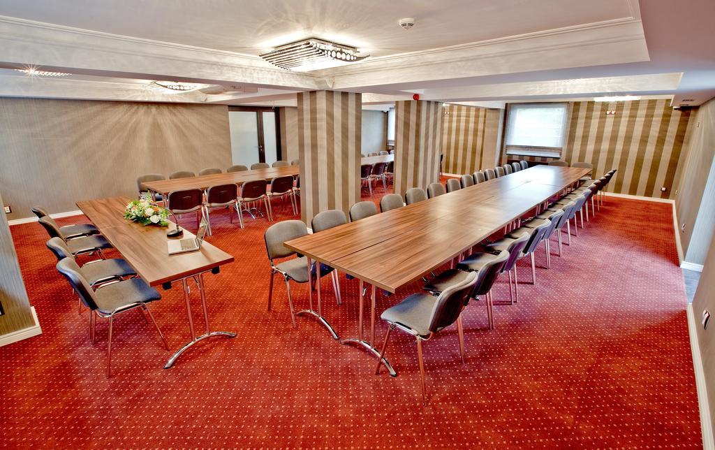 M Hotel Sosnowiec Dış mekan fotoğraf
