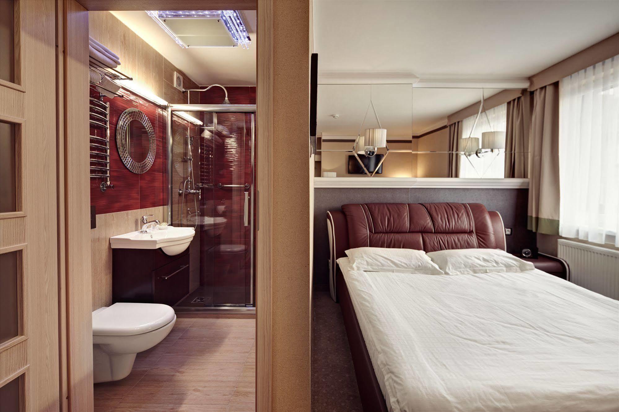 M Hotel Sosnowiec Dış mekan fotoğraf