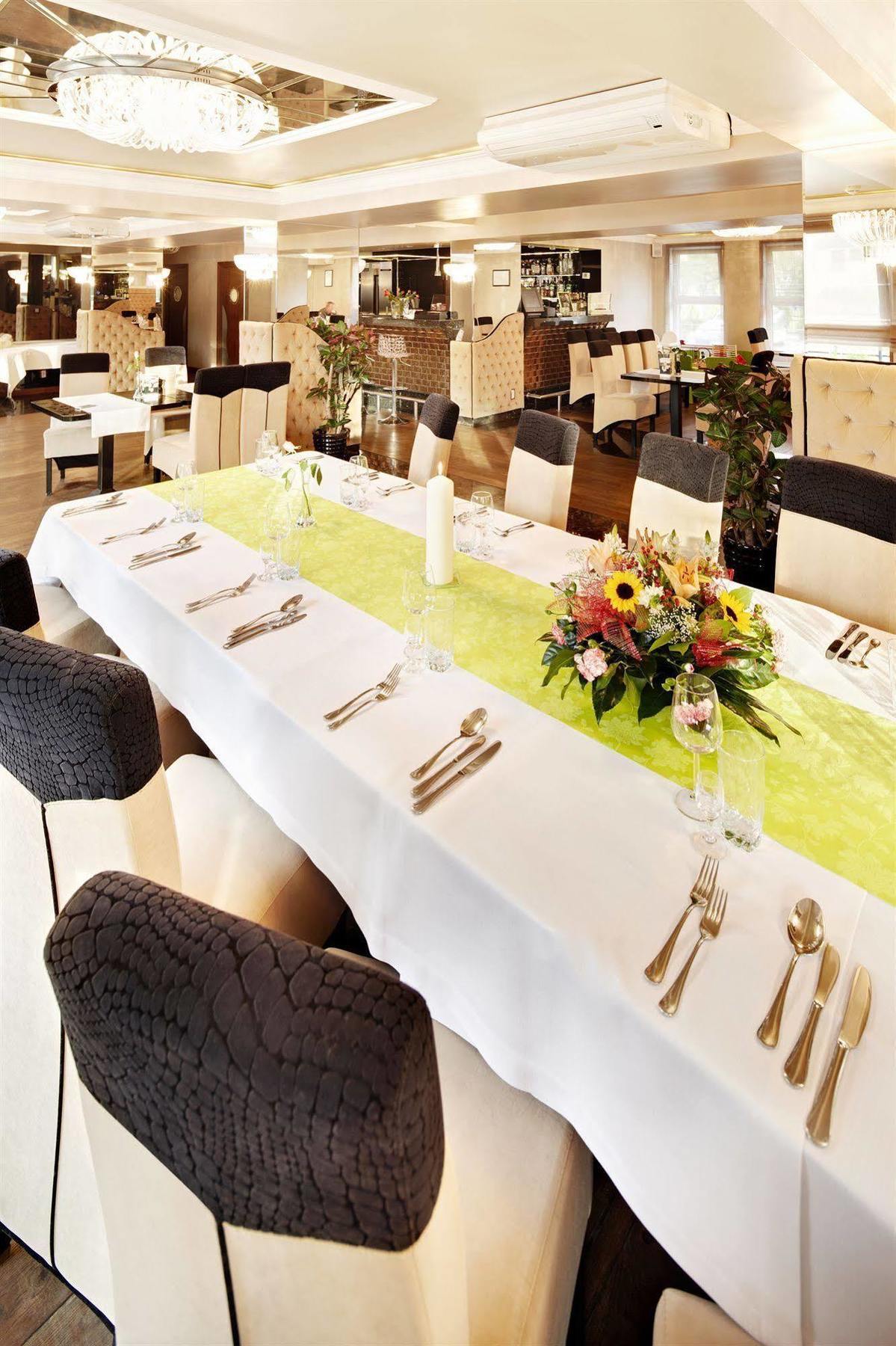 M Hotel Sosnowiec Dış mekan fotoğraf